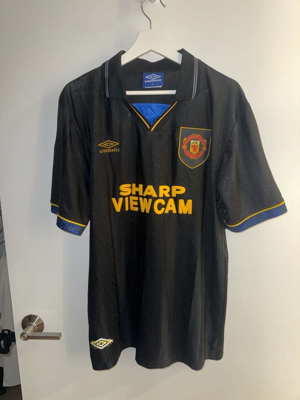 Vintage 1996-1997 Manchester United Umbro Away Jersey Cantona 7 XL
